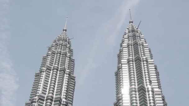 马来西亚吉隆坡Petronas Twin Towers的时间流逝 — 图库视频影像