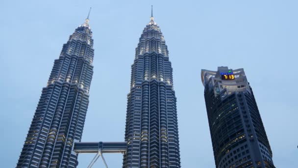 Time Lapse Dalle Petronas Twin Towers Kuala Lumpur Malesia — Video Stock