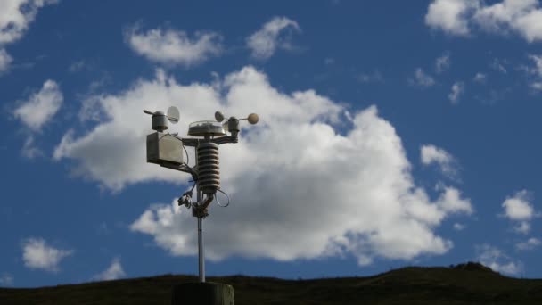 Estação Meteorológica Nova Zelândia — Vídeo de Stock