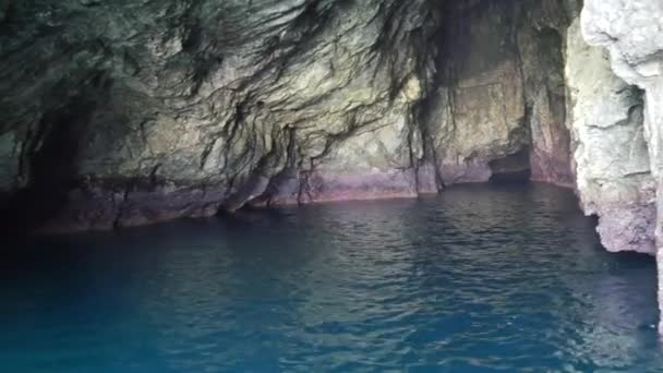 Segeln Weg Vom Loch Felsen Auf Der Insel Percy Motukkako — Stockvideo