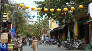Hoi An Vietnam 'da trafik ve turizm