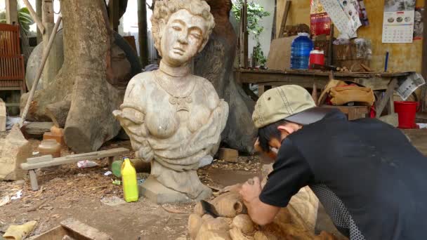 Escultura Madeira Feita Por Cara Hoi Vietnam — Vídeo de Stock
