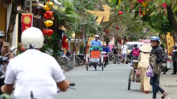 Elderly Lady Pushing Cart Collect Goods Old Town Hoi Vietnam — Stock Video