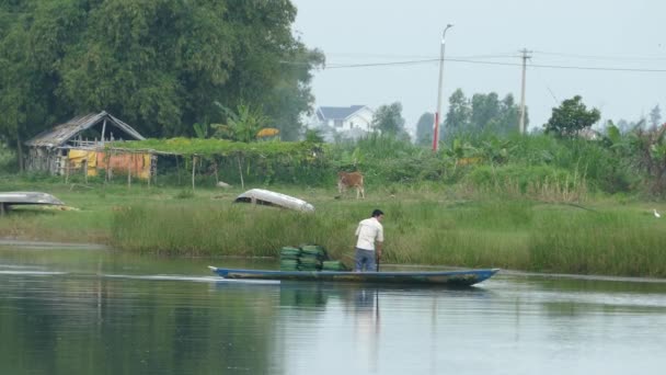 当地渔民早上在越南海安钓鱼 — 图库视频影像