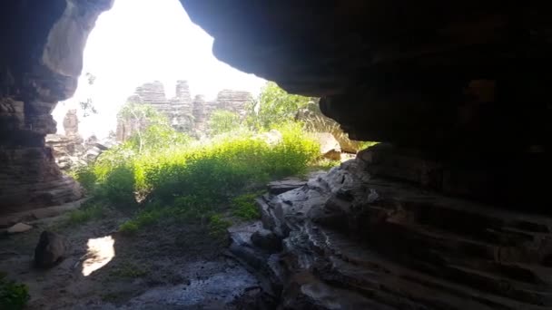 Pan Från Grotta Vid Sindou Topparna Burkina Faso — Stockvideo