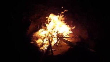 Moritanya, Afrika 'da gece kamp ateşi