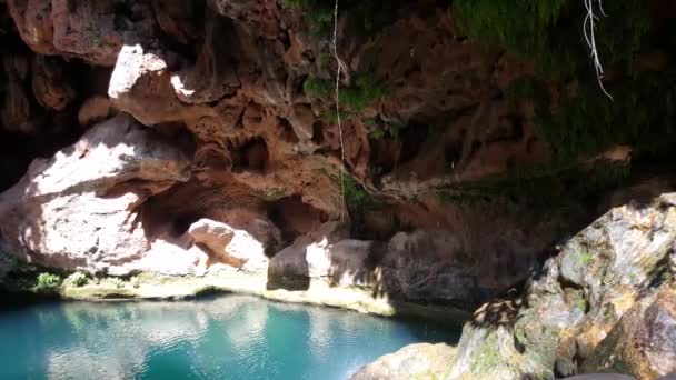 Höhle Mit Wasser Paradise Valley Marokko Afrika — Stockvideo