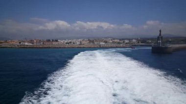 Feribot İspanya 'daki Tarifa limanından kalkıyor.