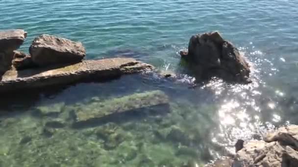 Skalnaté Pobřeží Kolem Splitu Chorvatsko — Stock video