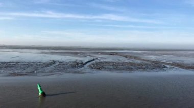 Hollanda, Friesland 'daki Wadden Denizi' ne yelken açmak.