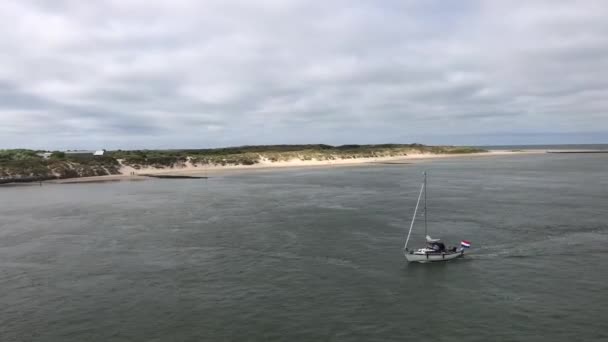 Φεύγοντας Από Νησί Vlieland Στο Friesland Ολλανδία — Αρχείο Βίντεο