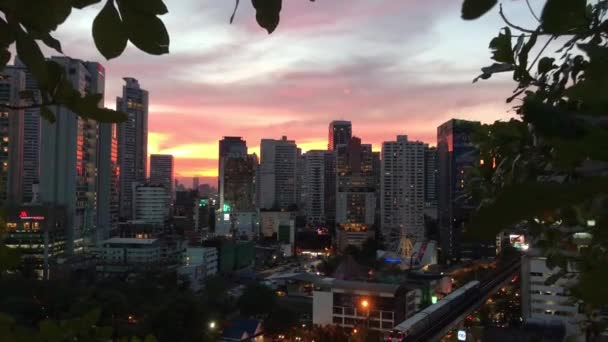 Skyline Bangkok Durante Puesta Del Sol — Vídeo de stock