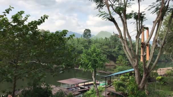 泰国Kanchanaburi的Boutique Raft度假村 — 图库视频影像
