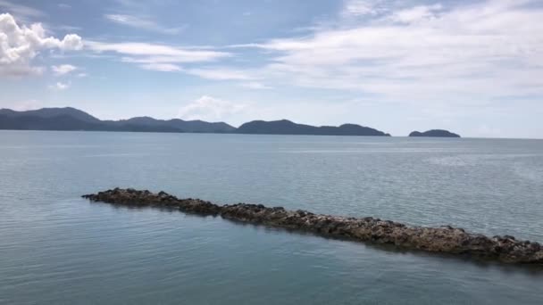 Koh Chang Ferry Αφήνοντας Thammachart Pier Στην Τρατ Ταϊλάνδη — Αρχείο Βίντεο