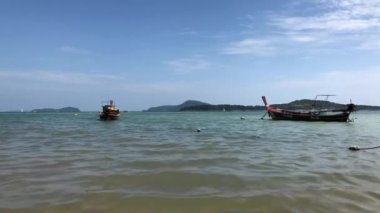 Phuket Tayland 'da uzun kuyruklu tekneler