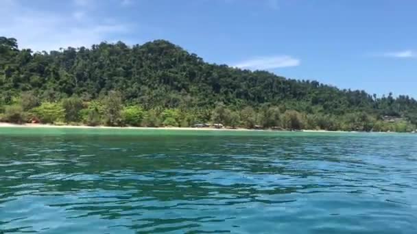 Lasciando Isola Koh Ngai Thailandia — Video Stock