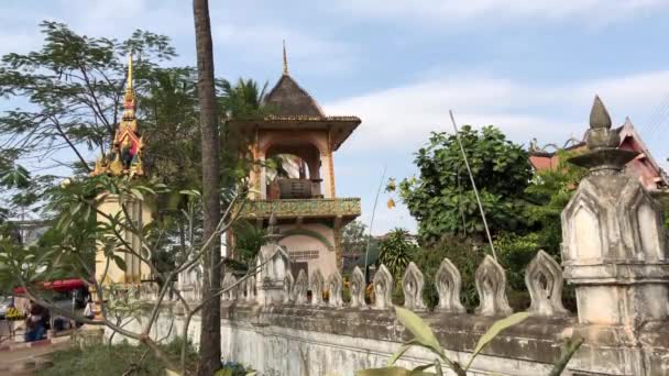 Wat Phoun Een Boeddhistische Tempel Vientiane Laos — Stockvideo