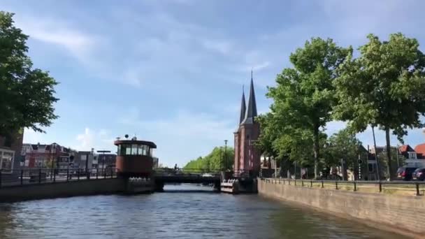Plachtění Směrem Vodopádu Sneeku Frísko Nizozemsko — Stock video