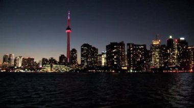 Gece CN Kulesi, Toronto, Kanada
