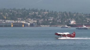 Vancouver limanından kalkan yüzen uçak, British Columbia, Kanada