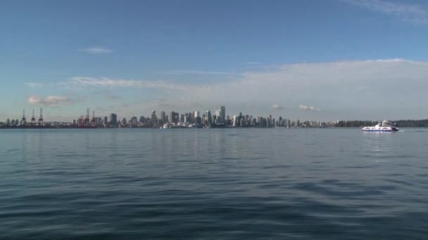 Skyline Vancouver Przepływającym Promem — Wideo stockowe
