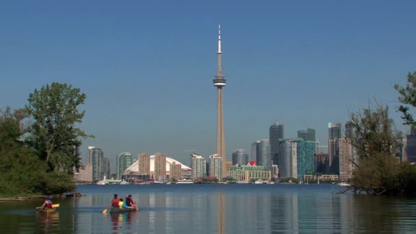 Canoes Front Skyline Toronto Canada — Stock Video