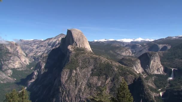 Pan Från Yosemite Landskap — Stockvideo