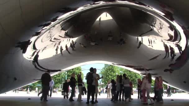 Sob Feijão Millennium Park Chicago — Vídeo de Stock
