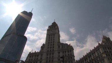 Trump Kulesi ve Wrigley Binası