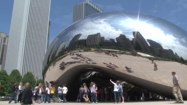 芝加哥千禧年公园的豆子 — 图库视频影像
