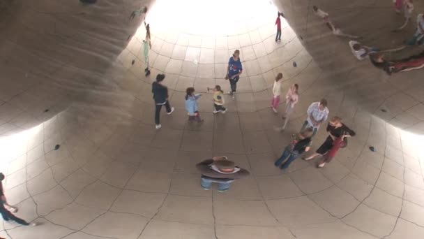 Sob Feijão Millennium Park Chicago — Vídeo de Stock