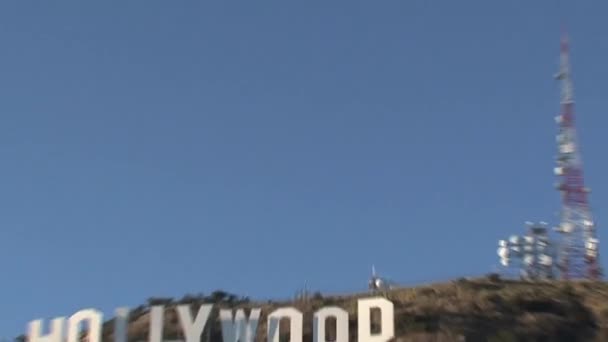 Sinal Hollywood Zoom Out Califórnia Eua — Vídeo de Stock