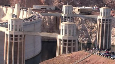 Hoover Barajı Las Vegas 'ın güneydoğusunda.