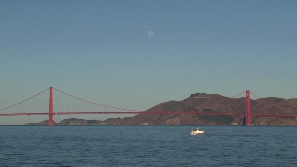 Barche Pesca Vicino Golden Gate Bridge — Video Stock
