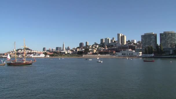 朝のサンフランシスコのスカイライン — ストック動画
