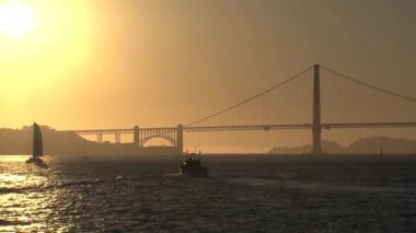 Golden Gate Köprüsü Günbatımı