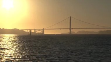 Golden Gate Köprüsü Günbatımı