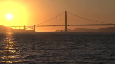 Golden Gate Köprüsü Günbatımı
