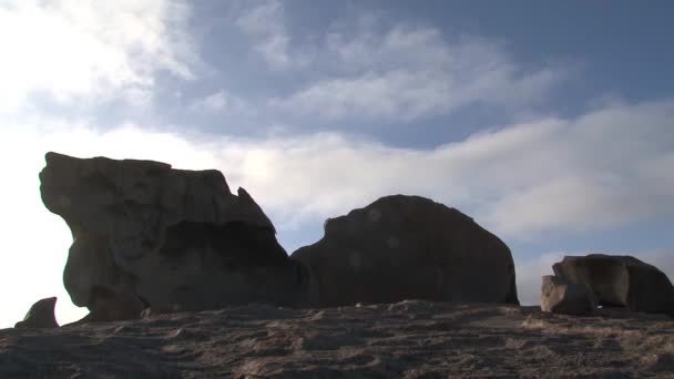 오스트레일리아의 캥거루 섬에서 수있는 바위들 — 비디오