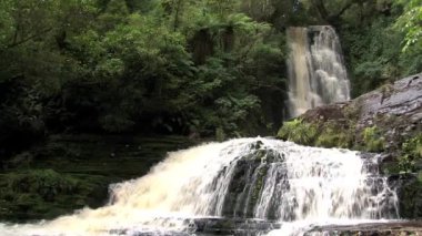 Catlins Şelalesi, Güney Adası, Yeni Zelanda