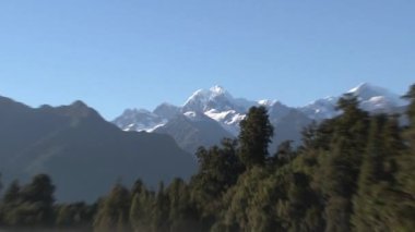 Yeni Zelanda 'da göl mathesonu