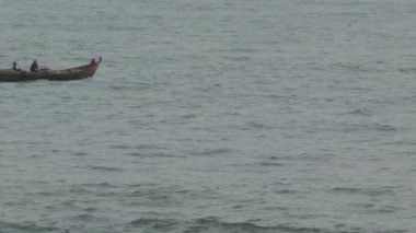 Cape Coast 'ta balıkçı teknesi