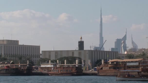 Dubai Harbour Bateaux — Video