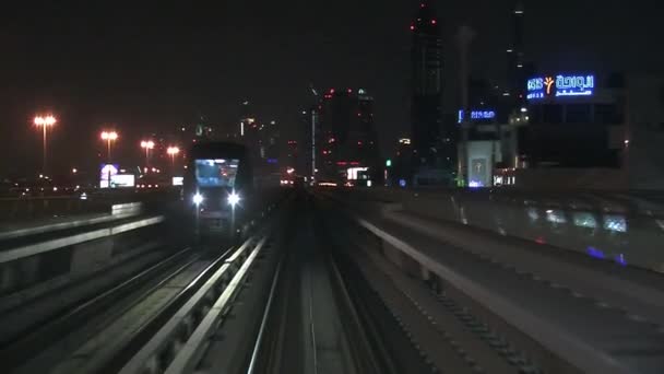 ドバイの地下鉄アラブ首長国連邦 — ストック動画