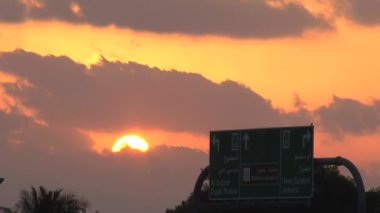 Gün batımı zaman aşımı, Dubai