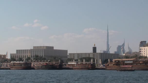 Barco Tradicional Puerto Dubai — Vídeo de stock