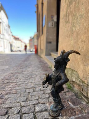 Keçi heykeli Eski Lublin kasabası Polonya