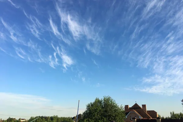 En närbild av moln i himlen — Stockfoto