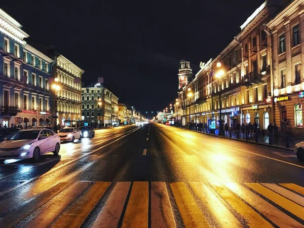 夜の街の景色 ロイヤリティフリーのストック写真