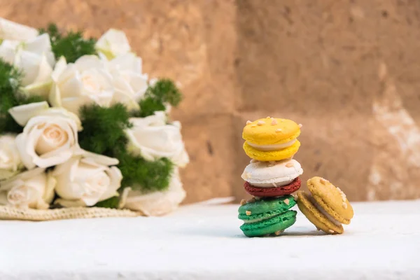 Macaron Tavola Bianca Concetto Cibo — Foto Stock